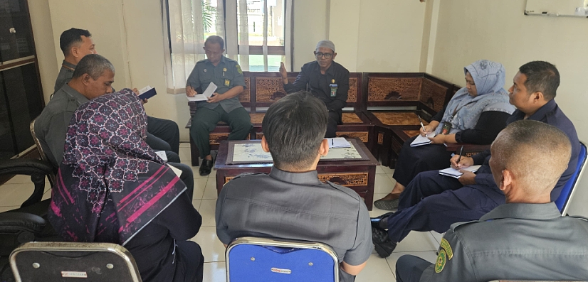 PA Pamekasan Gelar Rapat Monitoring dan Evaluasi Kinerja Bidang Kepaniteraan